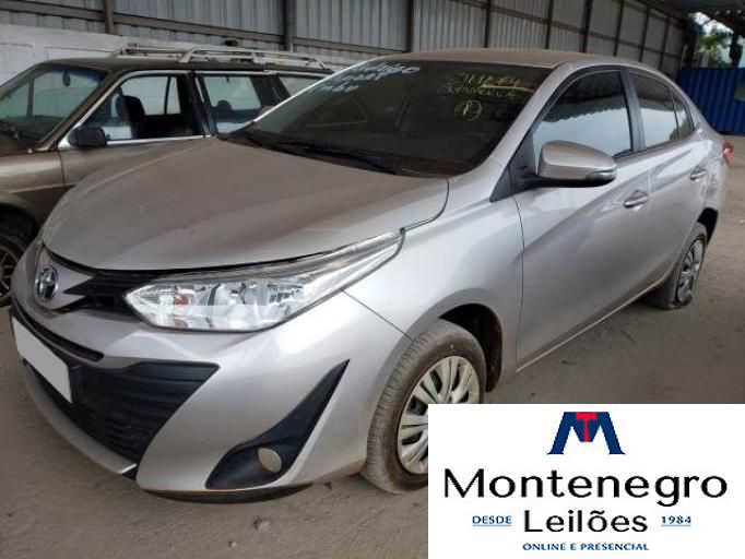 TOYOTA YARIS SEDAN 19/19