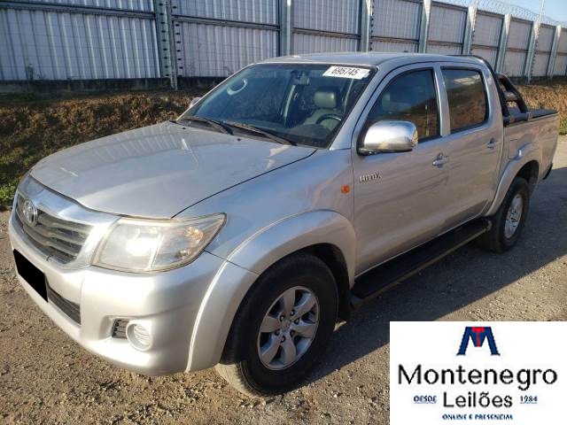 TOYOTA HILUX CD STD 2.5 D-4D TURBO DIESEL