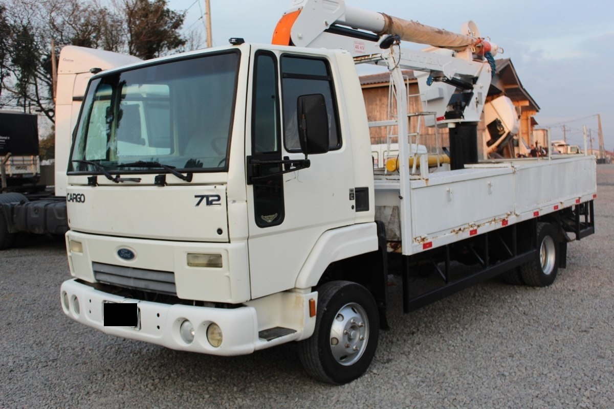 Ford Cargo 712 2009/2010 Com Cesto Aereo 